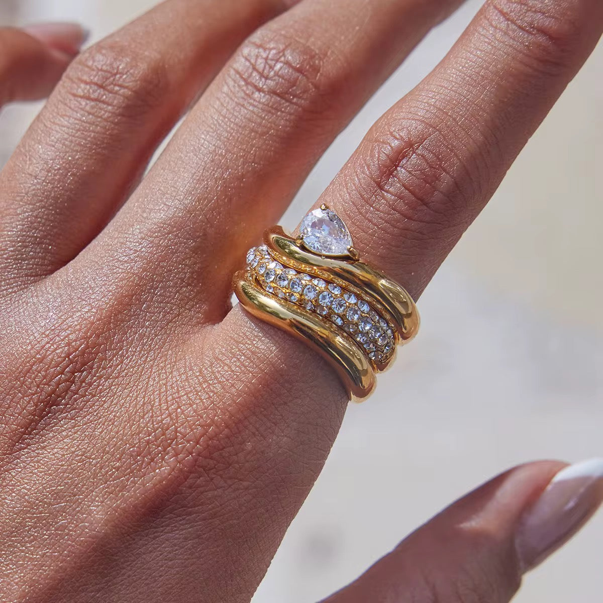 Mia Ring