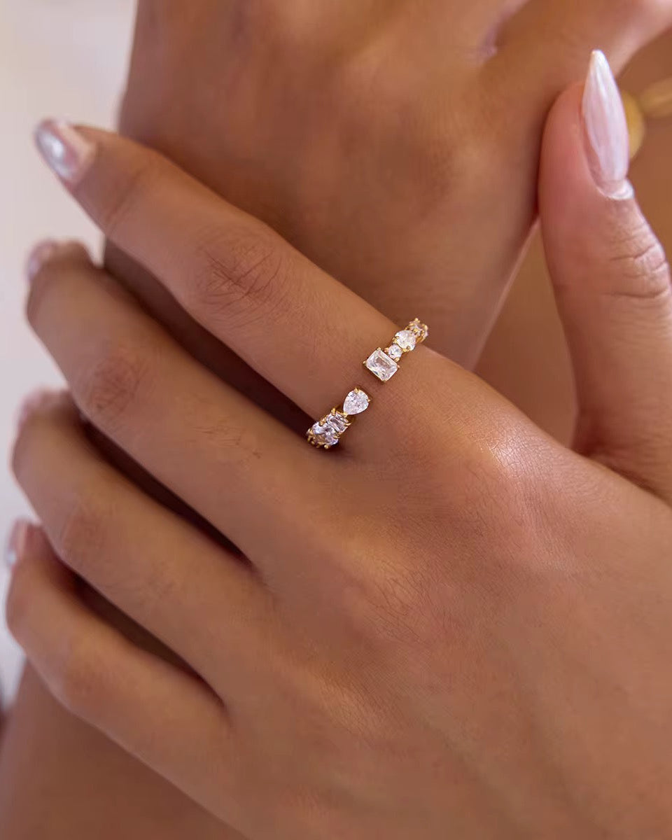 Cleo Ring