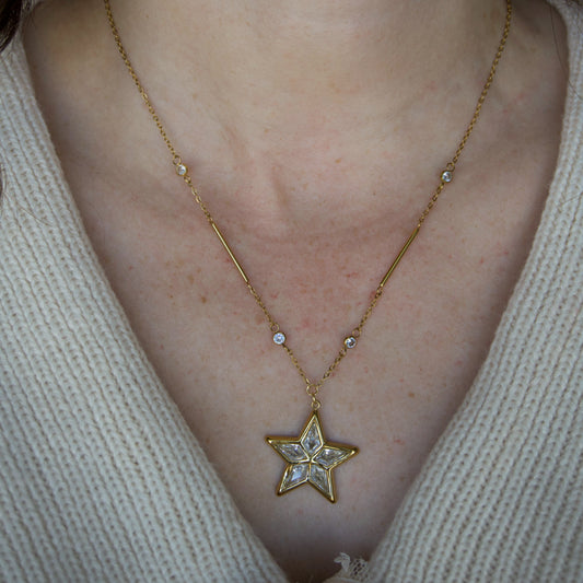 Éloise Necklace