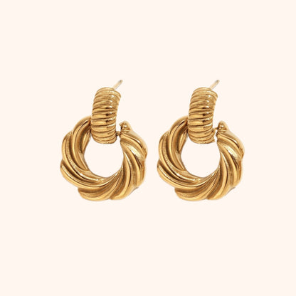 Claire Earrings- gold 💧