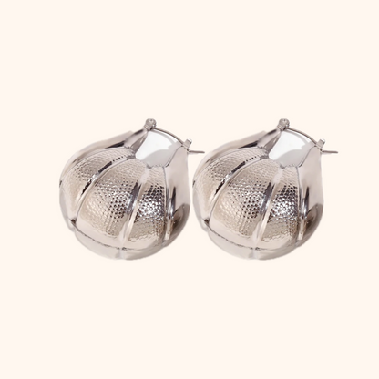 Croissant Hoops - Silver 💧