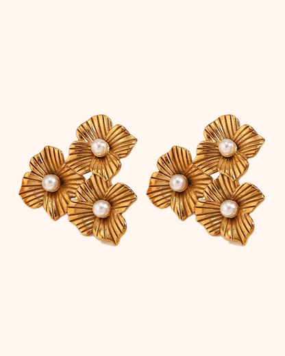 Camelia Earrings 💧
