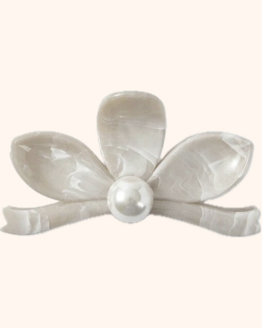 Magnolia Hair Claw Clip