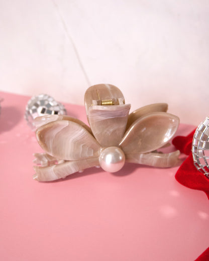 Magnolia Hair Claw Clip